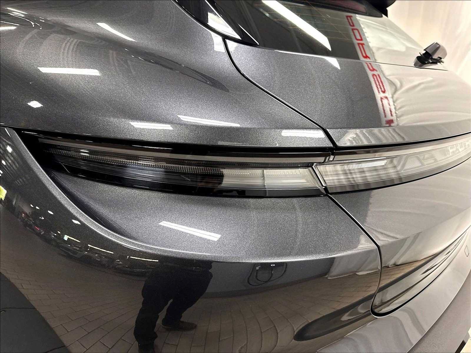 Used 2025 Porsche Taycan 4S AWD/4WD image 34