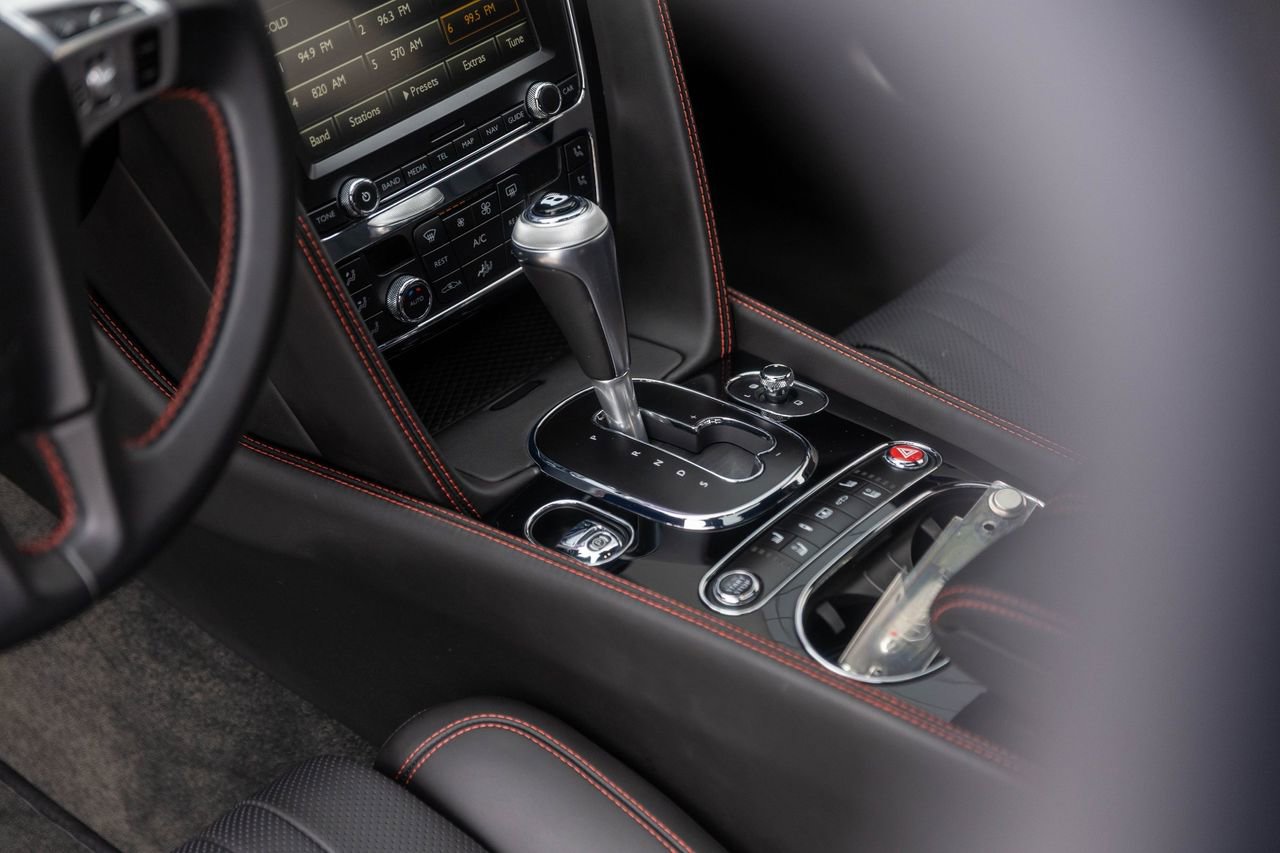 Used 2018 Bentley Flying Spur S V8 AWD/4WD image 24