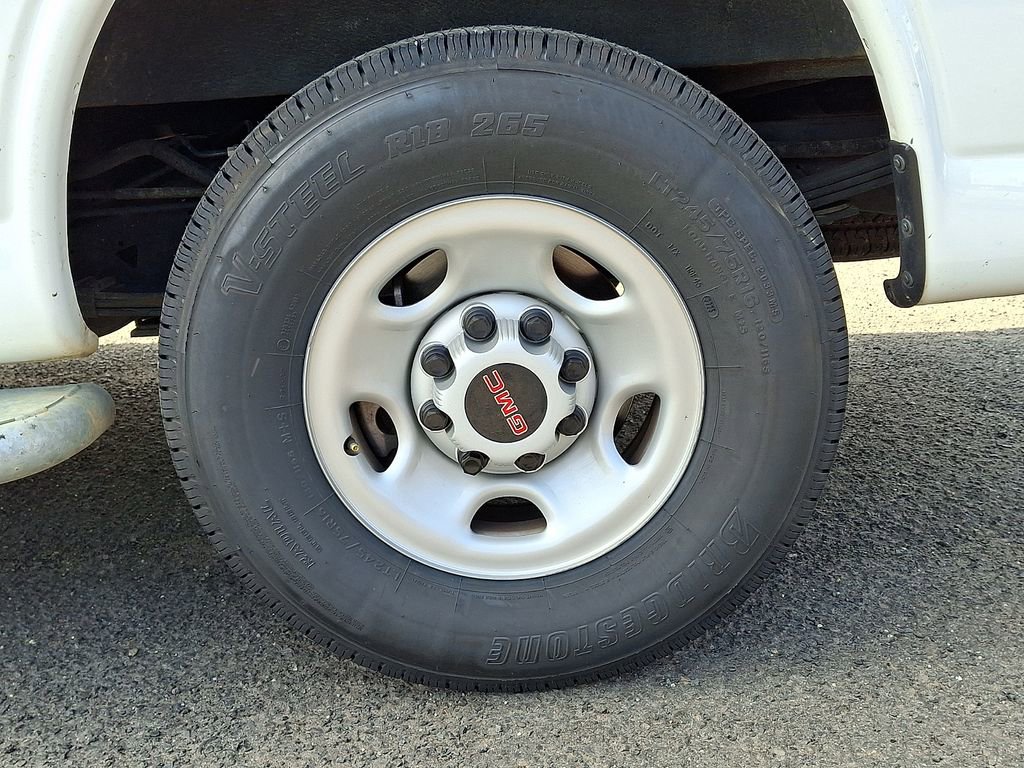 Used 2024 GMC Savana 2500 w/ Driver Convenience Package image 31