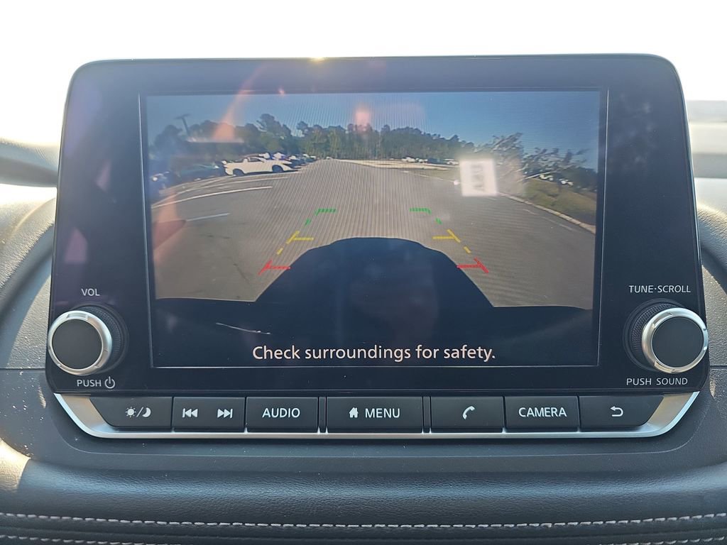 Used 2024 Nissan Rogue S FWD image 23