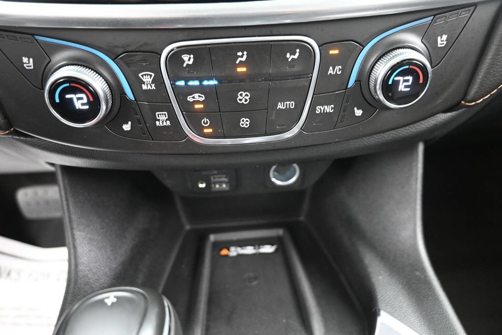 Used 2020 Chevrolet Traverse Premier AWD/4WD image 22