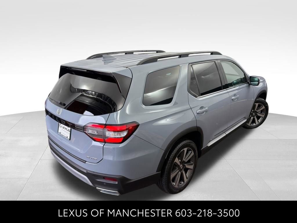 Used 2025 Honda Pilot Elite image 4