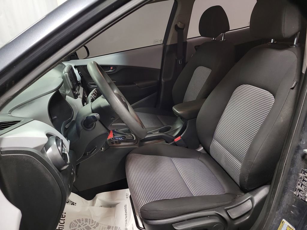 Used 2021 Hyundai Kona SE image 14