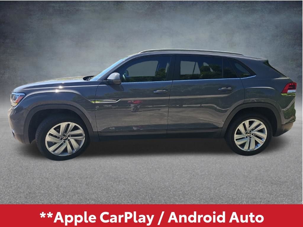 Used 2021 Volkswagen Atlas Cross Sport SE w/ Panoramic Sunroof Package FWD image 3