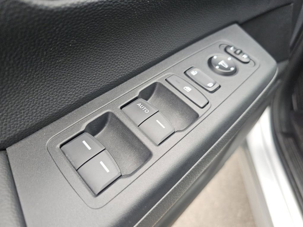 Certified 2025 Honda CR-V LX image 29