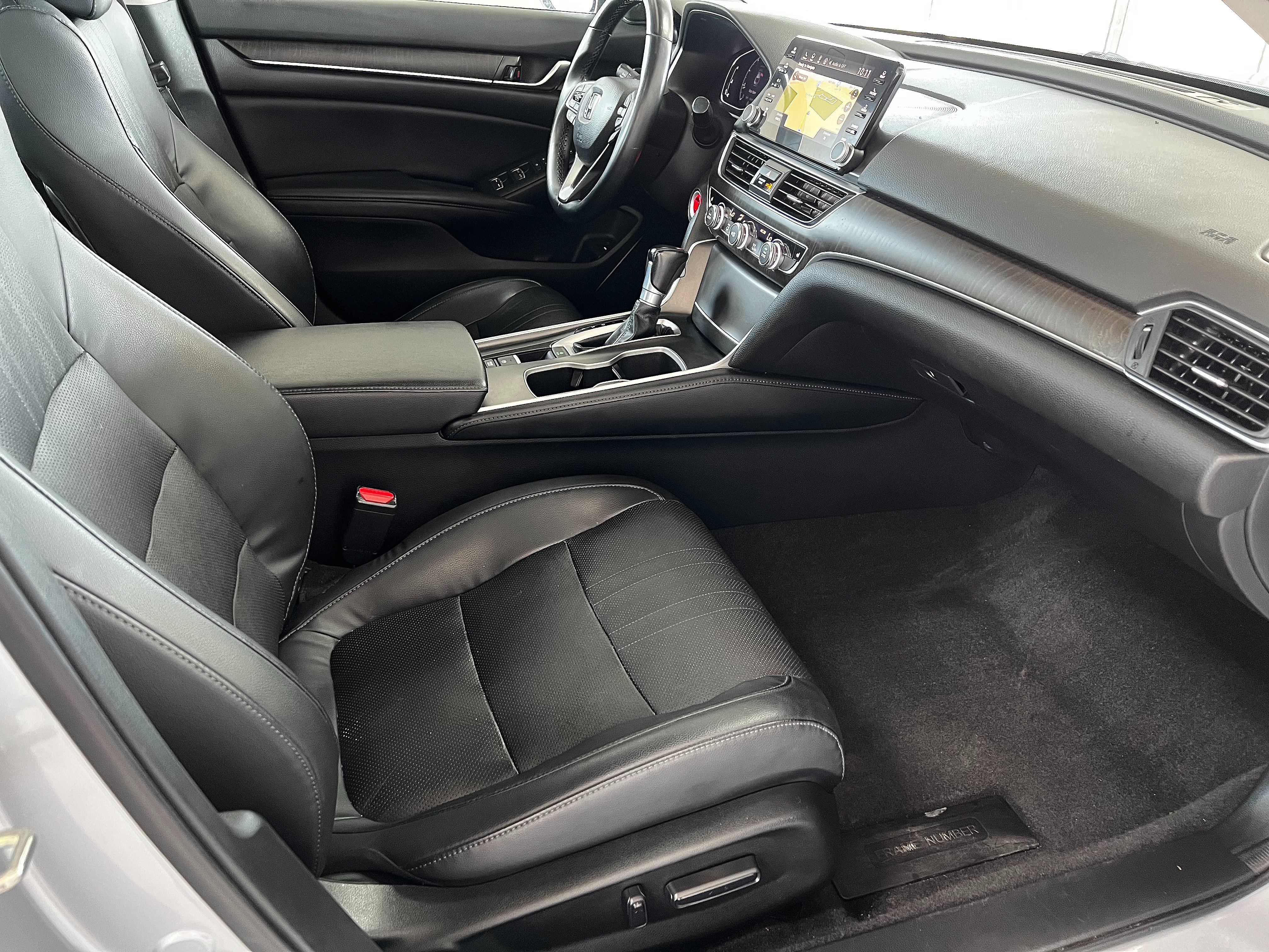 Used 2018 Honda Accord EX-L image 26