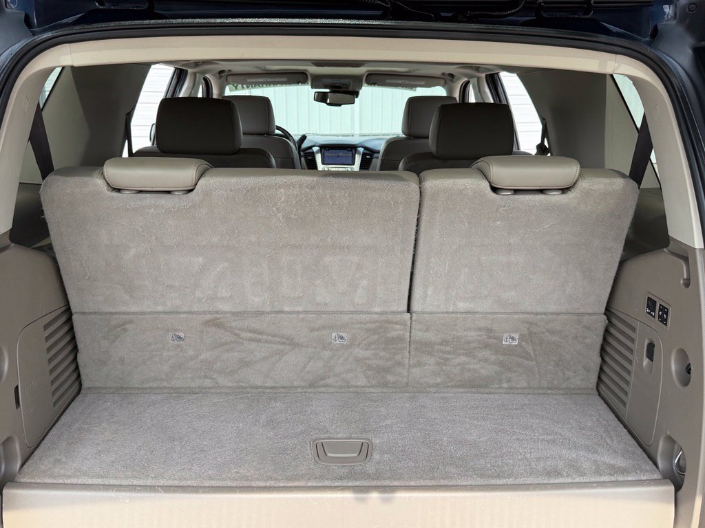 Used 2020 Chevrolet Tahoe LT w/ Luxury Package AWD/4WD image 27
