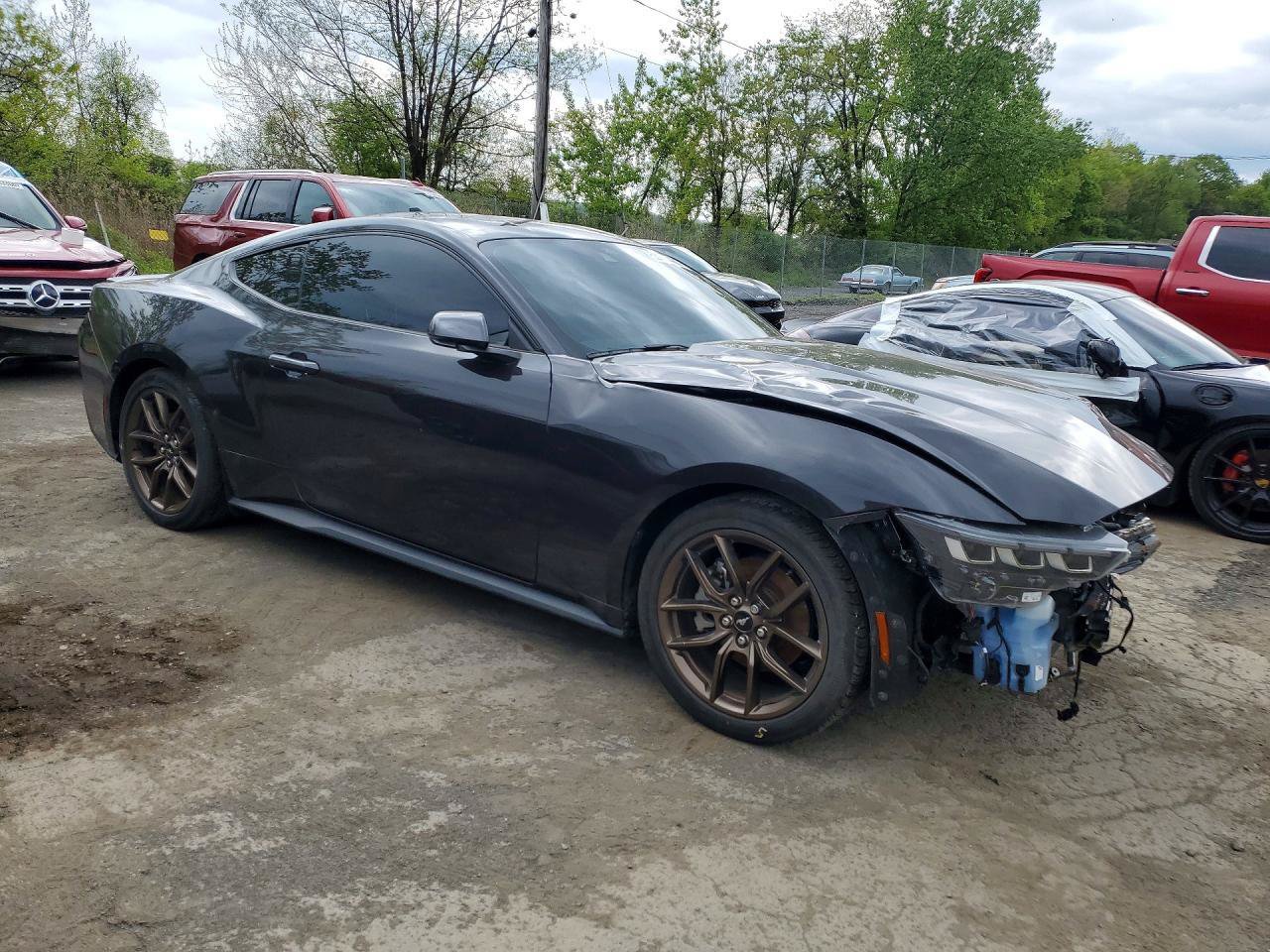 Used 2024 Ford Mustang Coupe RWD image 1