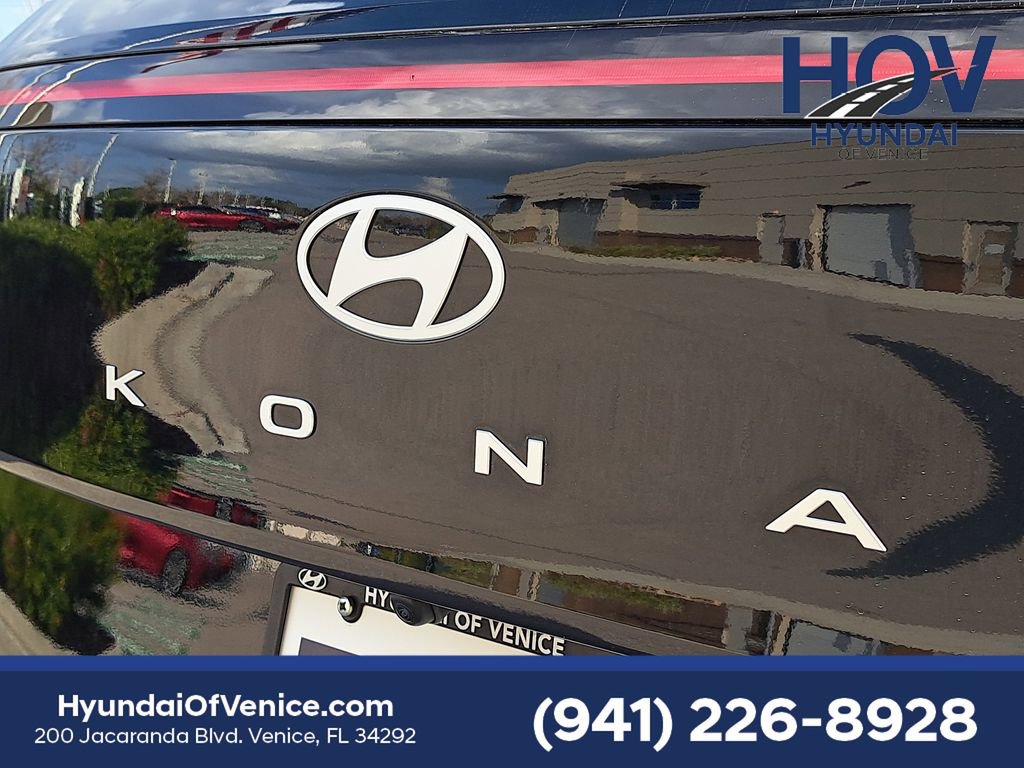 Certified 2024 Hyundai Kona SE image 17
