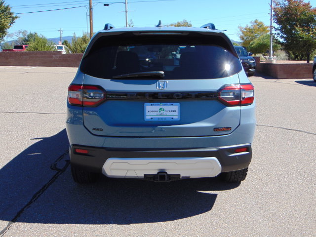 Certified 2024 Honda Pilot TrailSport image 5