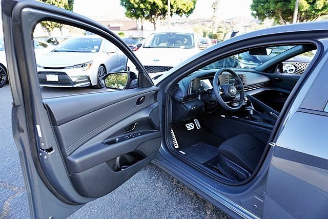 New 2026 Hyundai Elantra Sport FWD image 38