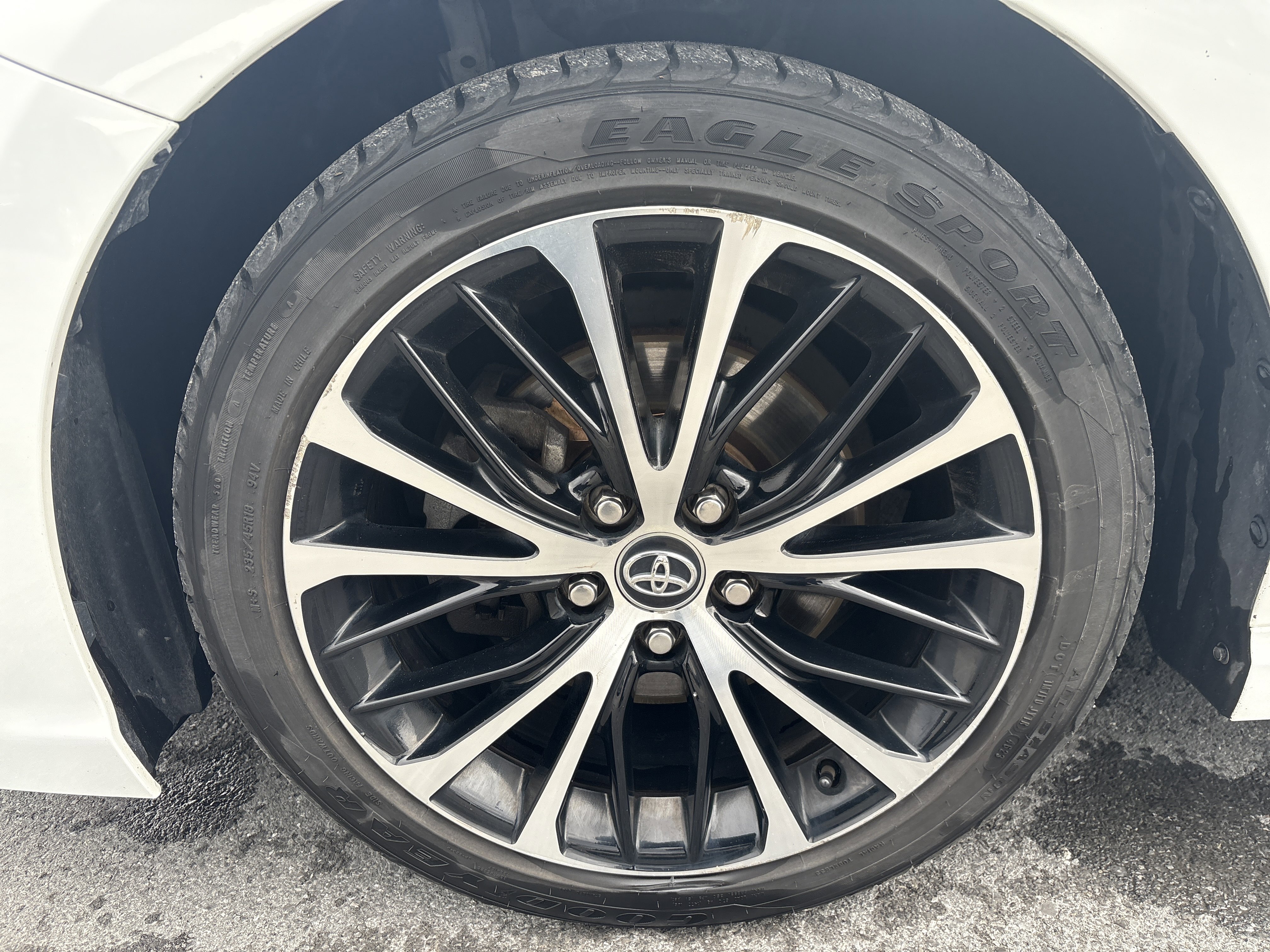 Used 2020 Toyota Camry SE image 11