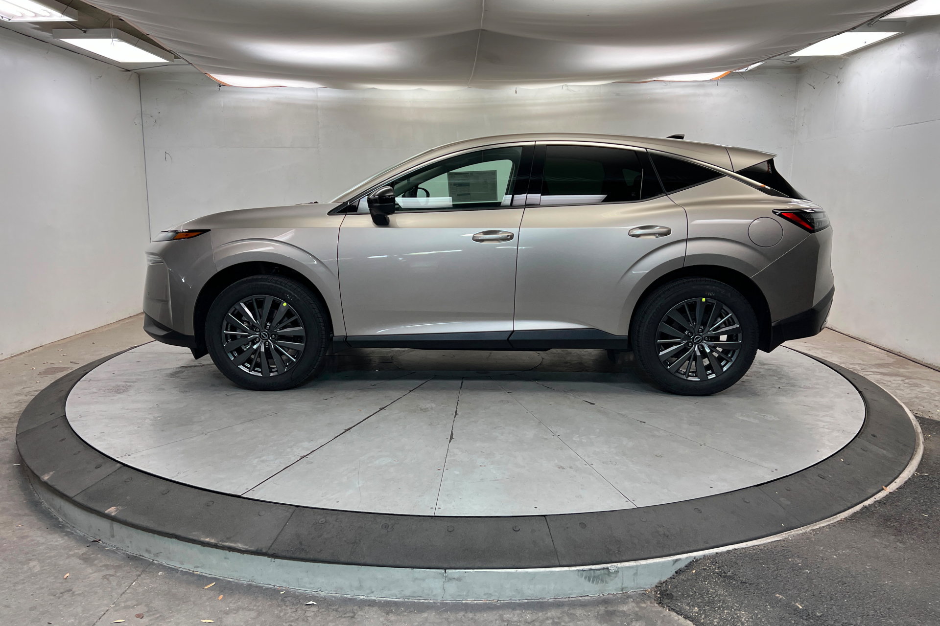 New 2026 Nissan Murano SL w/ Comfort Package AWD/4WD image 2