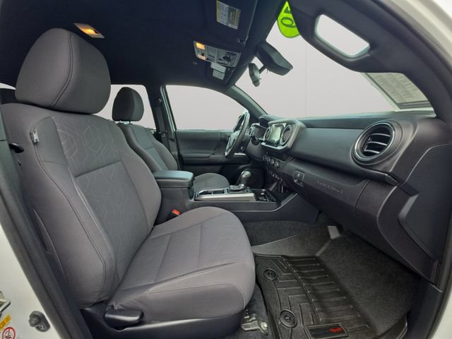 Certified 2019 Toyota Tacoma TRD Off-Road AWD/4WD image 14