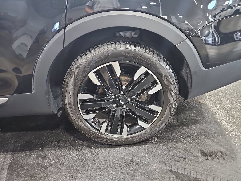 Used 2024 Kia Telluride SX Prestige w/ Towing Package AWD/4WD image 35