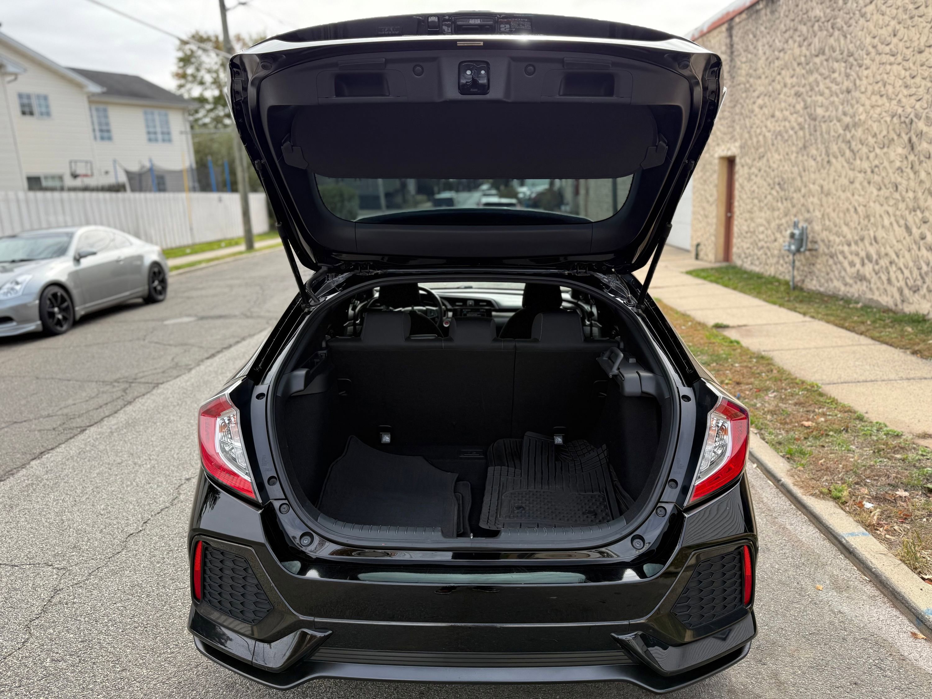 Used 2019 Honda Civic EX image 12