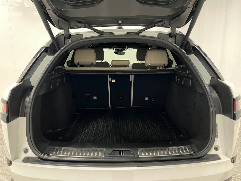 Used 2018 Land Rover Range Rover Velar R-Dynamic SE AWD/4WD image 29