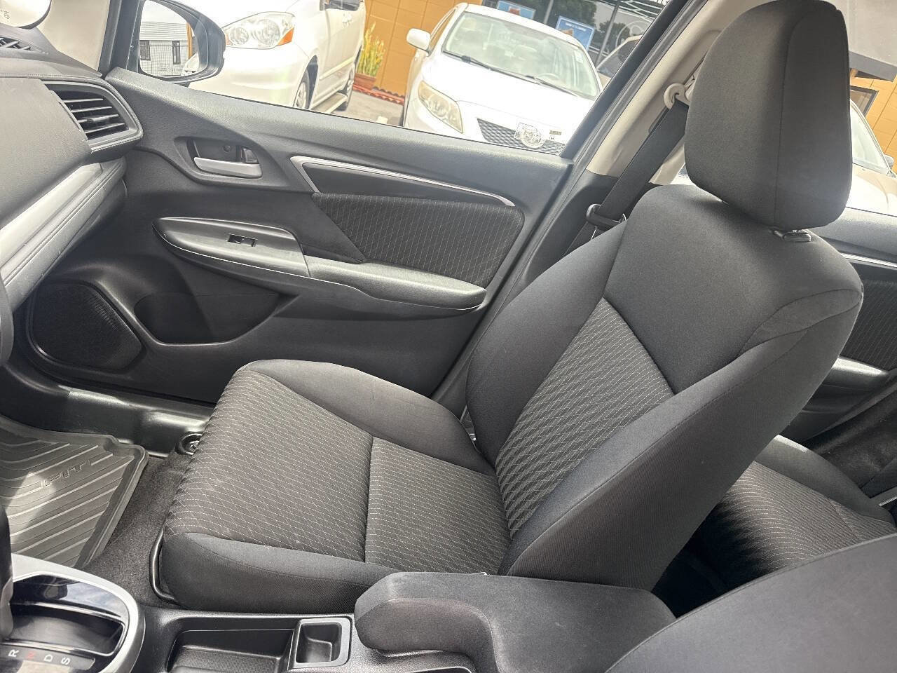 Used 2018 Honda Fit EX image 15