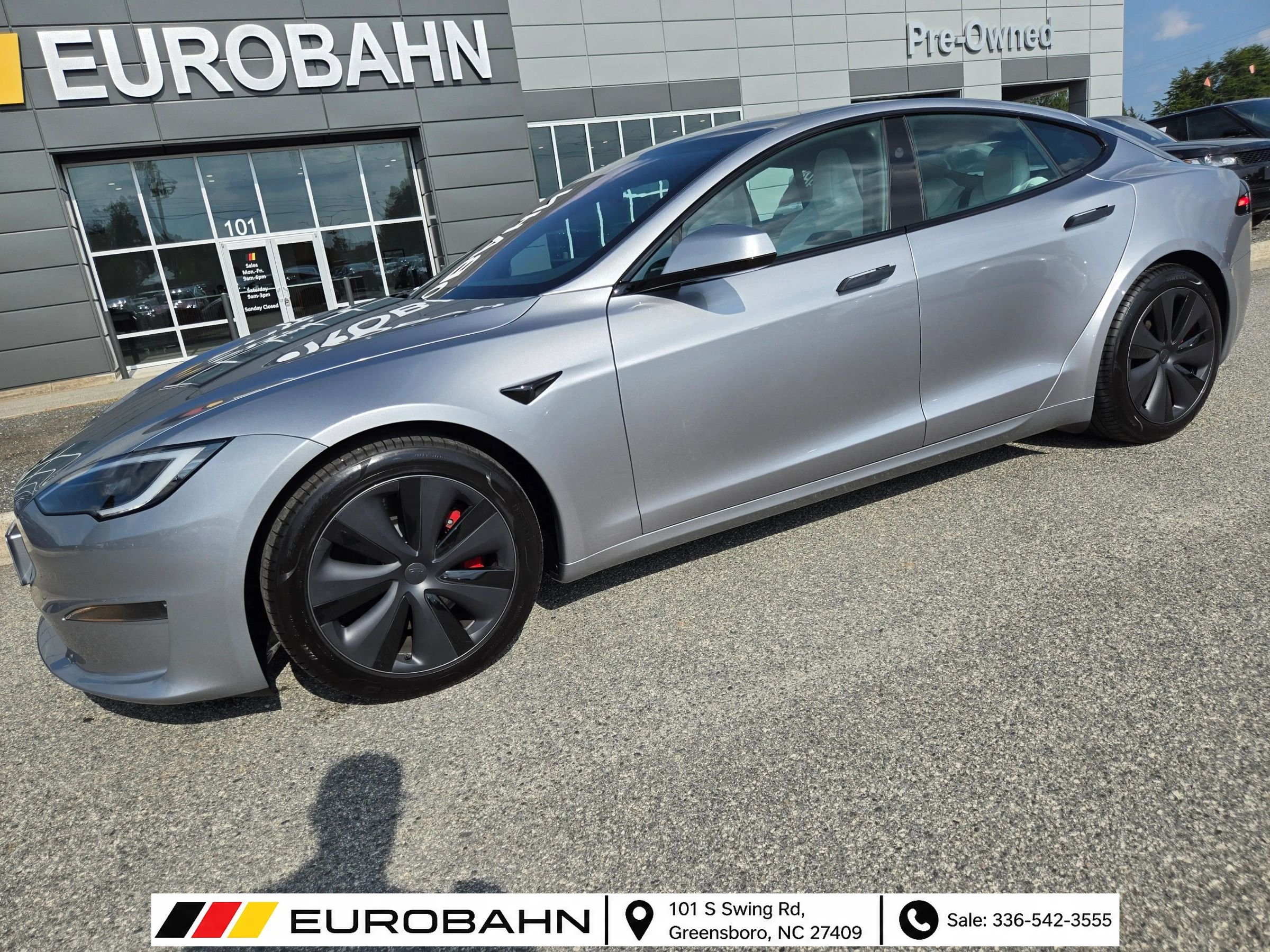 Used 2024 Tesla Model S Plaid AWD/4WD image 27