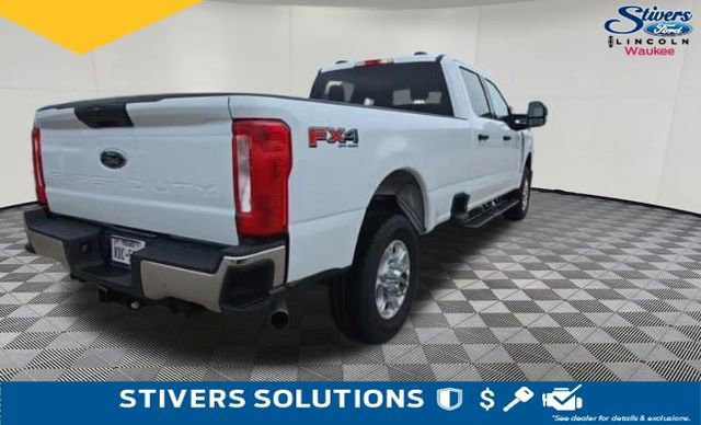 Used 2025 Ford F350 XLT AWD/4WD image 4