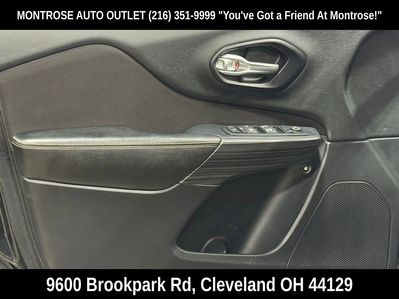 Used 2016 Jeep Cherokee Latitude image 11