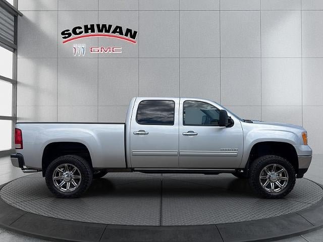 Used 2011 GMC Sierra 2500 SLE w/ SLE Preferred Package AWD/4WD image 7