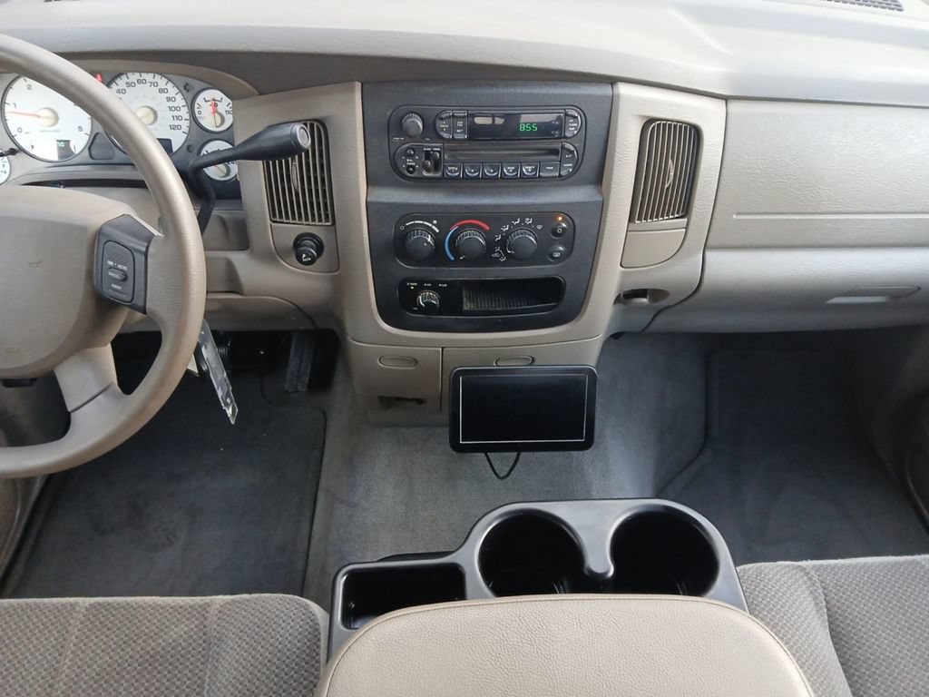 Used 2004 Dodge Ram 3500 Truck SLT w/ Trailer Tow Group AWD/4WD image 3