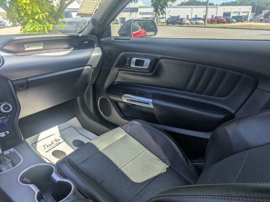 Used 2021 Ford Mustang GT Premium w/ Black Accent Package RWD image 15