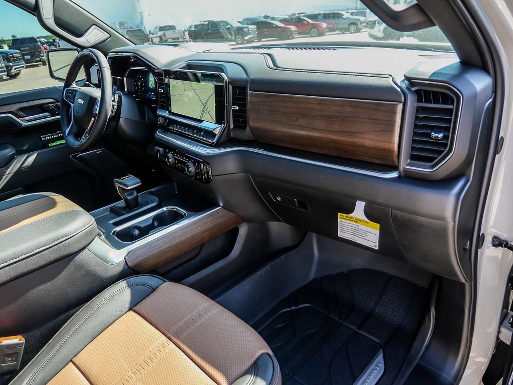 New 2026 Chevrolet Silverado 1500 High Country AWD/4WD image 17