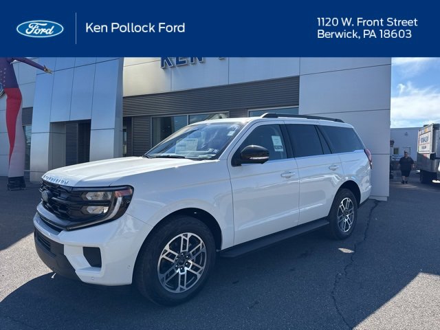 New 2025 Ford Expedition Active image 1
