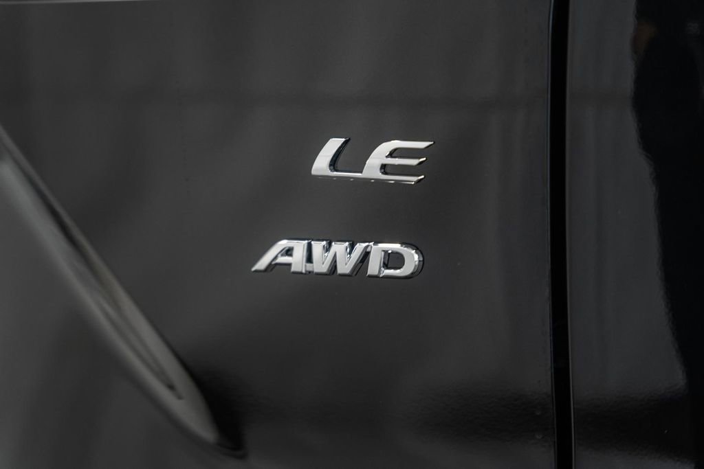 New 2026 Toyota Corolla Cross LE image 7