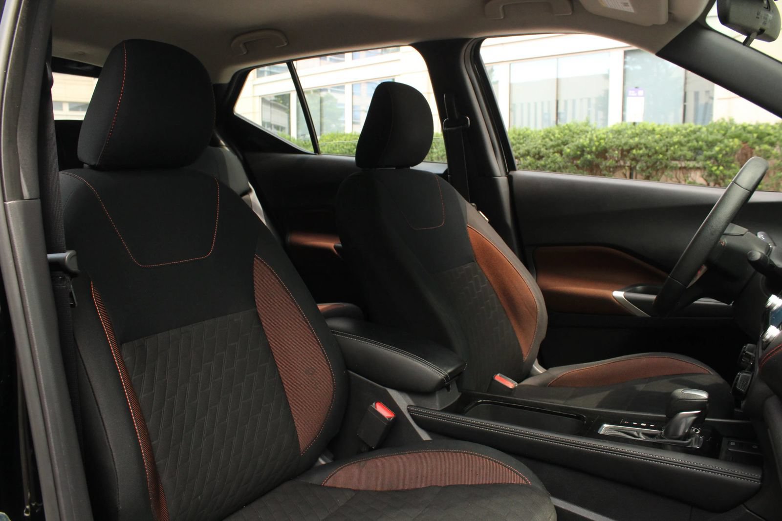 Used 2024 Nissan Kicks SR FWD image 26