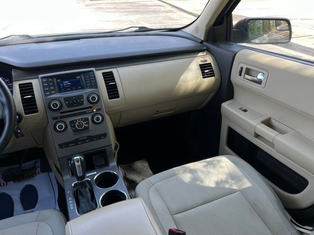 Used 2019 Ford Flex SE image 28