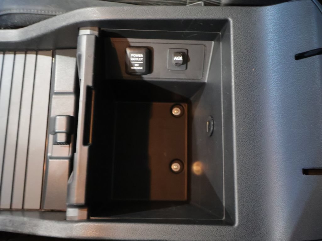 Used 2011 Honda Pilot EX image 29