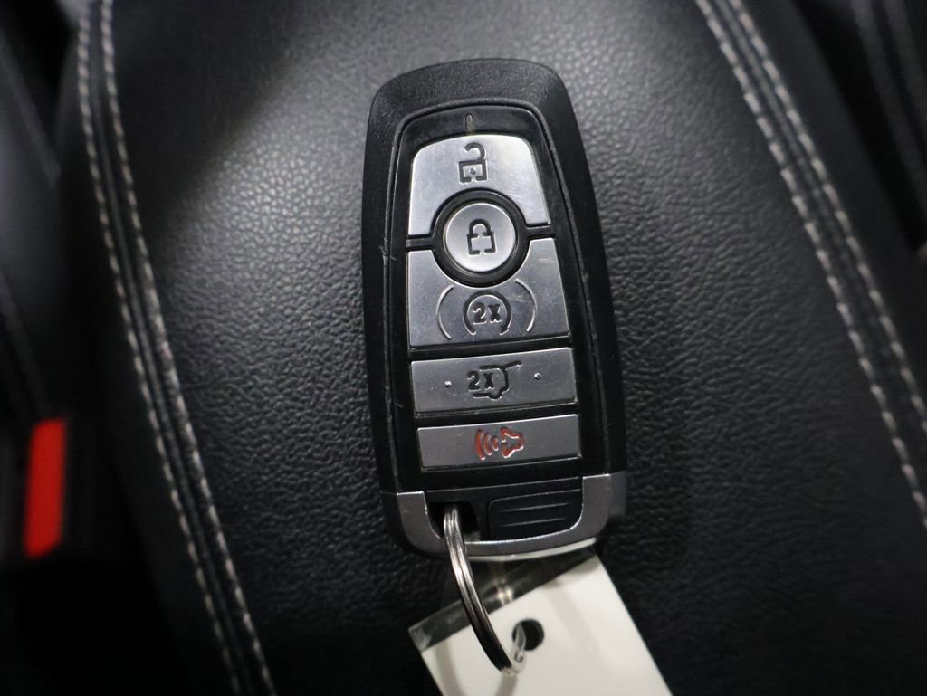 Used 2022 Ford Escape Titanium image 27