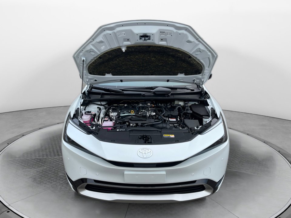 New 2026 Toyota Prius Plug-In Hybrid image 11