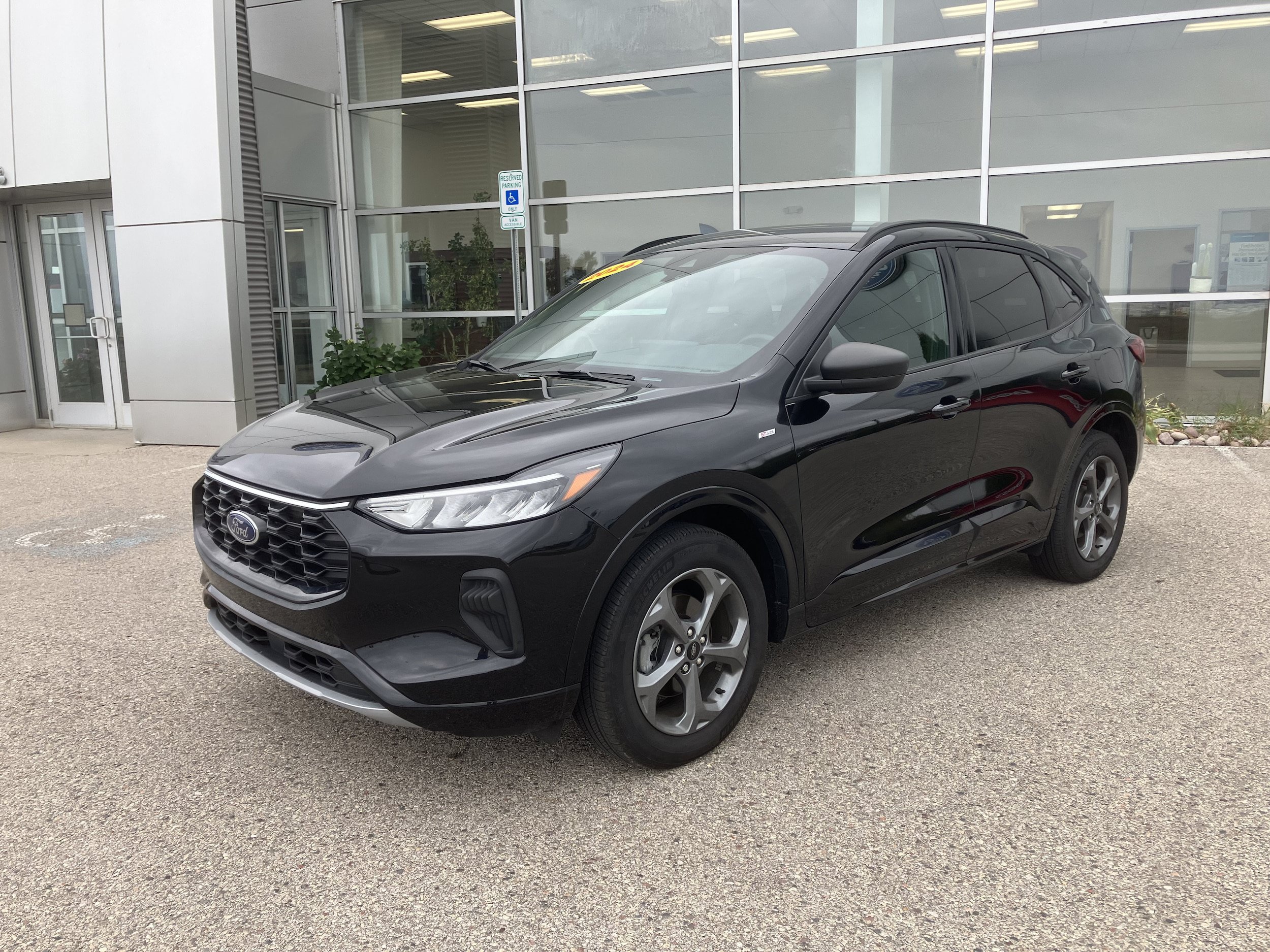 Used 2024 Ford Escape ST-Line w/ Tech Pack #1