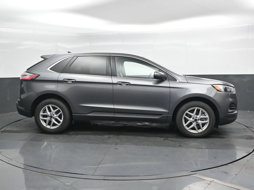 Used 2024 Ford Edge SEL AWD/4WD image 4
