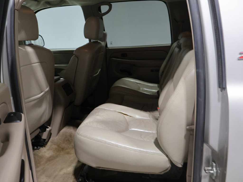 Used 2006 Chevrolet Suburban Z71 w/ Z71 Preferred Equipment Group AWD/4WD image 22