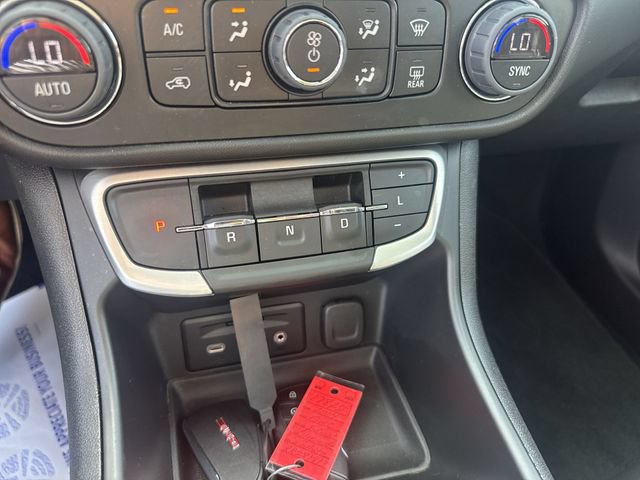 Used 2023 GMC Terrain SLT w/ Infotainment Package II AWD/4WD image 16