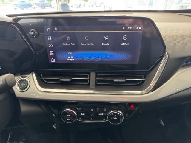 New 2026 Chevrolet Trax LT w/ Sunroof Package FWD image 22