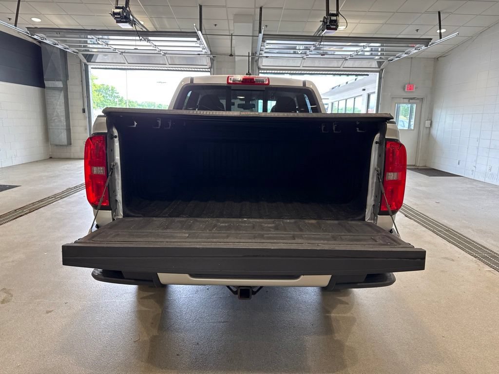 Used 2017 Chevrolet Colorado Z71 AWD/4WD image 16
