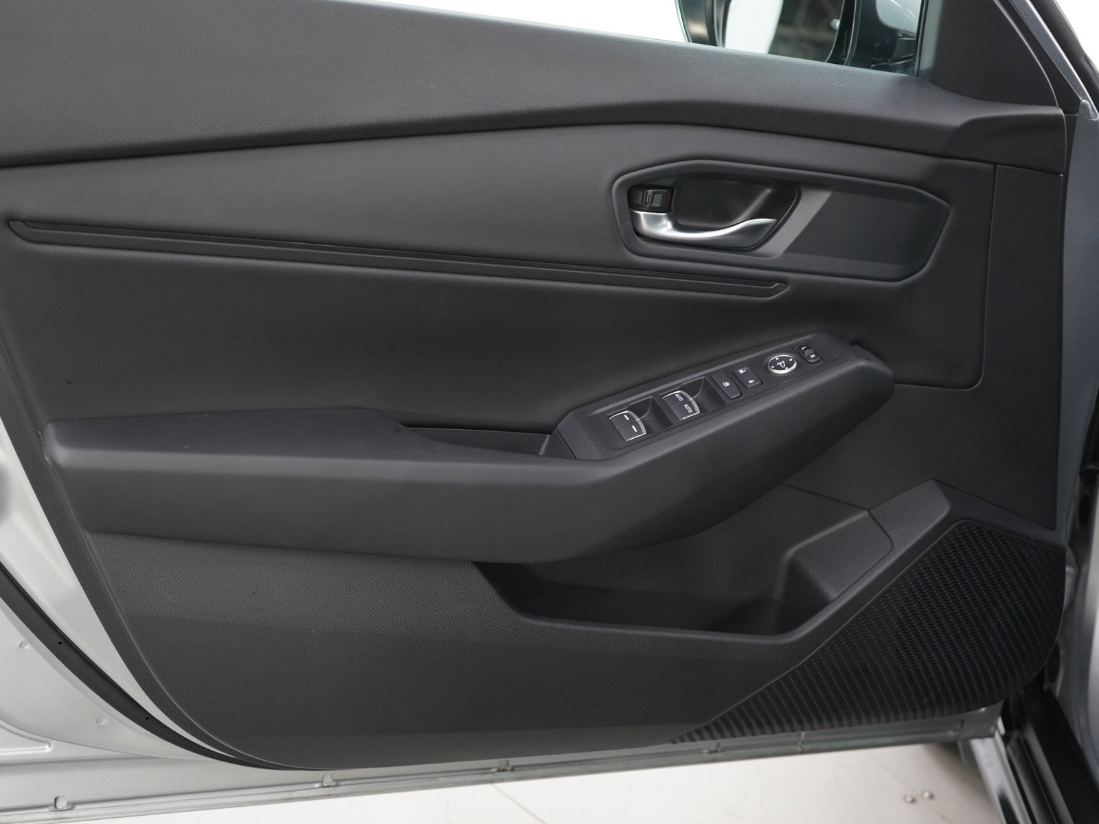 Used 2024 Honda Accord EX image 18