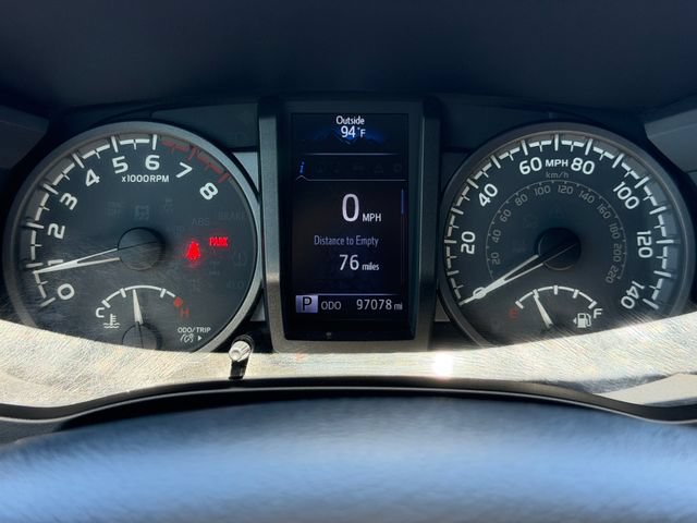 Used 2017 Toyota Tacoma TRD Off-Road w/ Tow Package (A/T) AWD/4WD image 11
