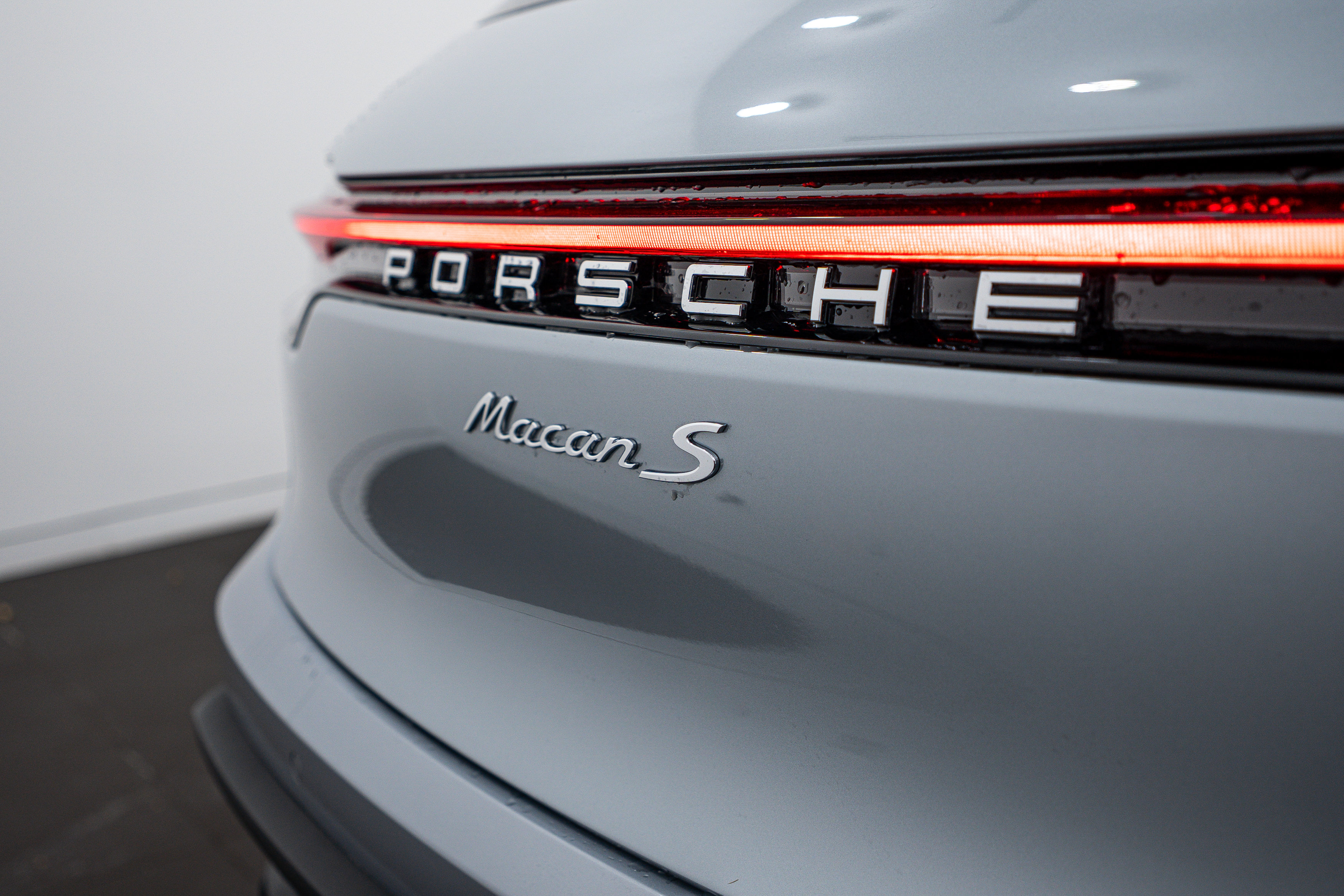 Certified 2026 Porsche Macan S AWD/4WD image 27