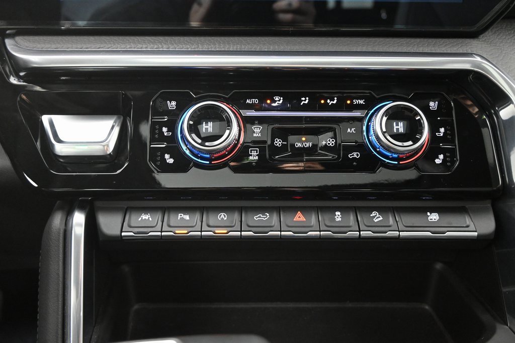 Used 2023 GMC Sierra 1500 Denali w/ Denali Reserve Package image 30