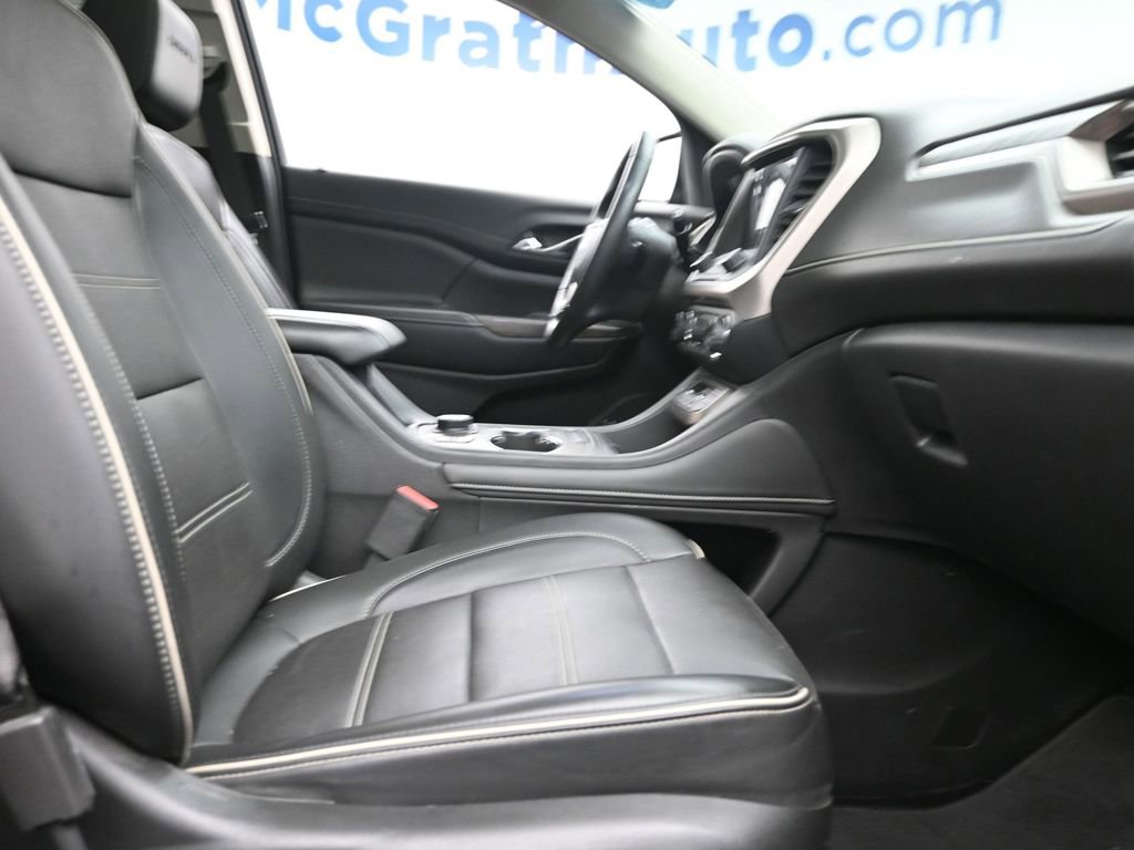 Used 2021 GMC Acadia Denali w/ Denali Ultimate Package image 7