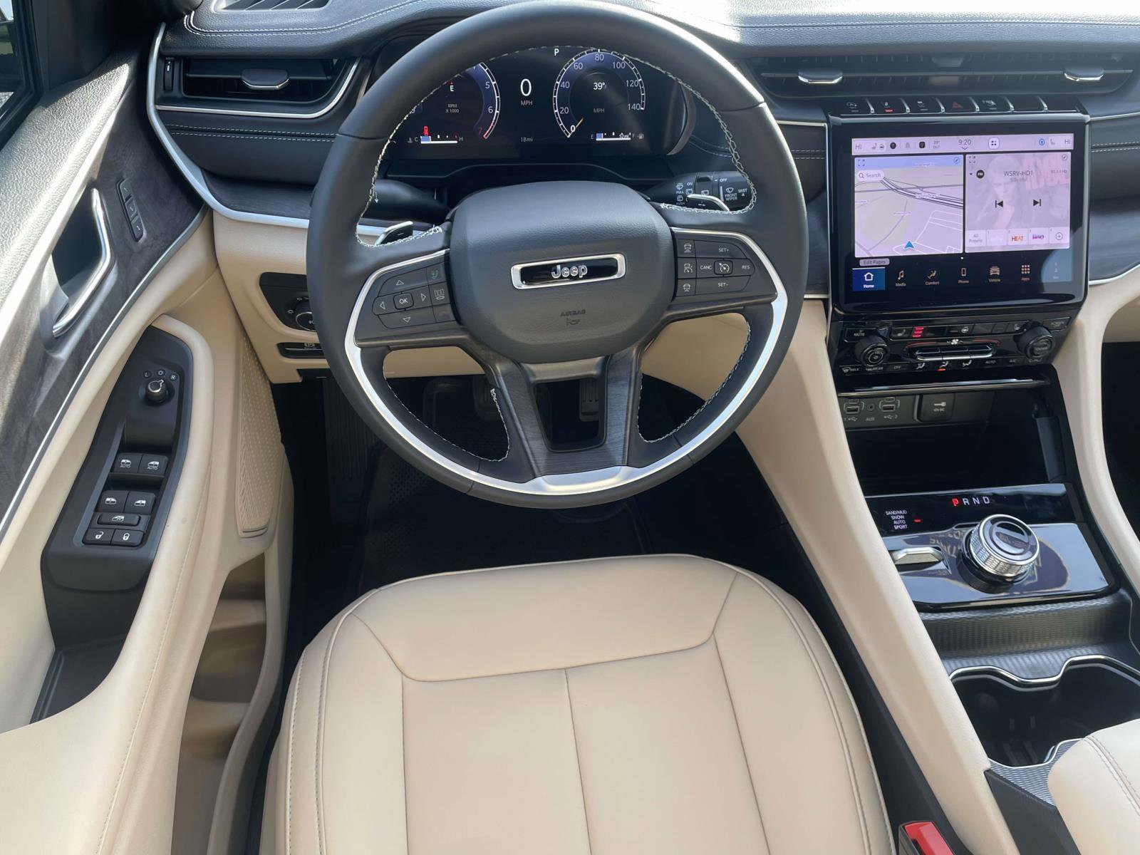 New 2025 Jeep Grand Cherokee Limited image 19