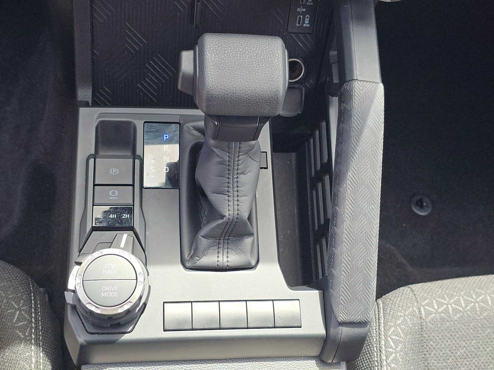 Certified 2026 Toyota 4Runner SR5 AWD/4WD image 33