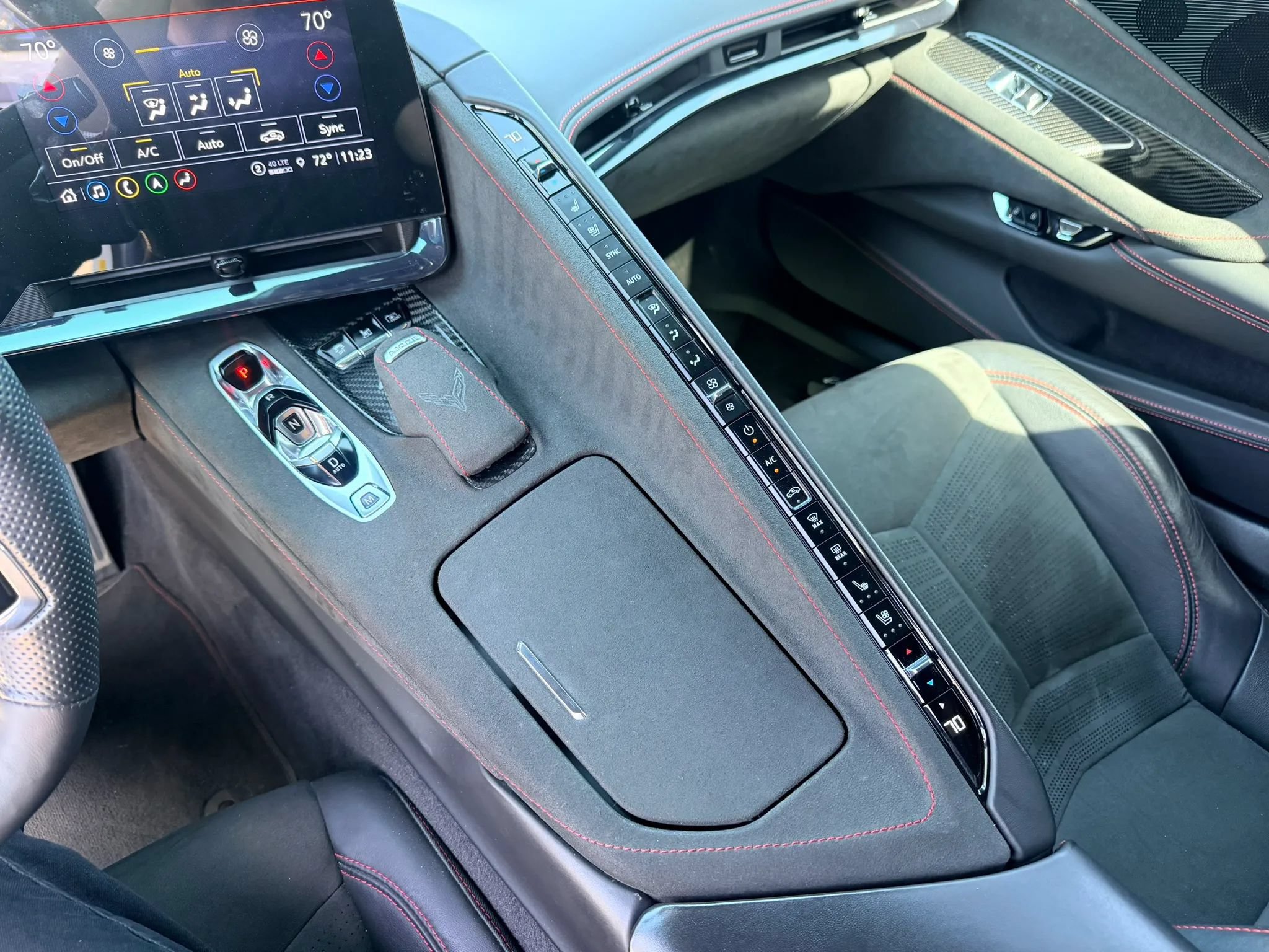 Used 2023 Chevrolet Corvette Stingray Premium Cpe w/ Z51 Performance Package RWD image 14